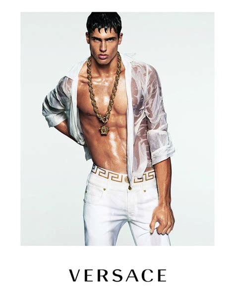 chech versace model